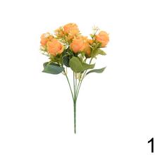 Kytica umelých ruží v mixe farieb.