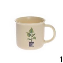 Porcelánová šálka s rastlinným motívom, 355 ml.