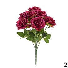 Kytica umelých ruží v mixe farieb.