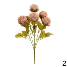 Kytica umelých ruží v mixe farieb.