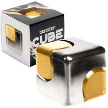 Kocka Spinner Cube v striebornom a zlatom prevedení.