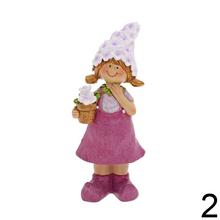 Ružovo-fialové dekorácie s postavičkami detí.