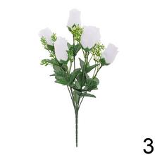 Kytica umelých ruží v mixe farieb.