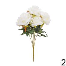 Kytica umelých ruží v mixe farieb.