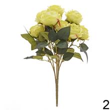 Kytica umelých ruží v mixe farieb.