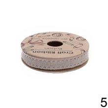 Sada stúh s rôznymi vzormi.