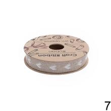 Sada stúh s rôznymi vzormi.