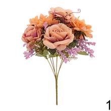 Kytica umelých ruží a kvetov v mixe farieb.