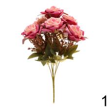 Kytica umelých ruží v mixe farieb.