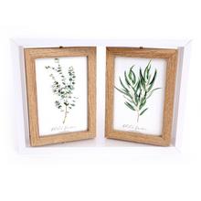 Dvojitý otočný fotorámik 4x6cm s prírodným vzorom.