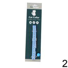 Obojok pre mačku so zvončekom v rôznych farbách.