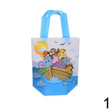 Detská taška z netkanej textílie s motívom zvierat na lodi.