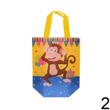 Detská taška z netkanej textílie s obrázkami zvierat.