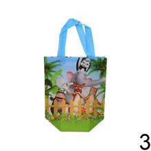 Detská taška z netkanej textílie s obrázkami zvierat.