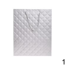 Darčeková taška v červenej farbe s vrkočom.