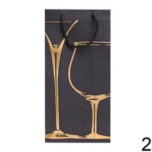 Darčeková taška na dve vína s elegantným dizajnom pohárov.