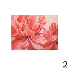 Darčeková taška s kvetinovým vzorom a glitrami.