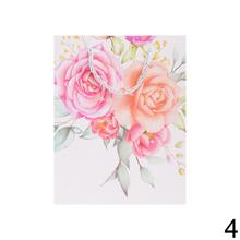 Darčeková taška s kvetinovým vzorom a glitrami.