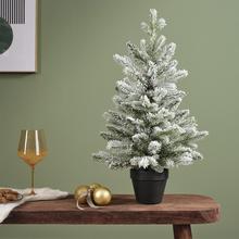 Vianočný stromček so snehom, 40x60 cm.