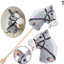 Kôň na palici so zvukom a pohybujúcim sa ňufákom.