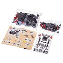 Technické bloky športového auta v sivej farbe s 166 dielikmi a nálepkami.