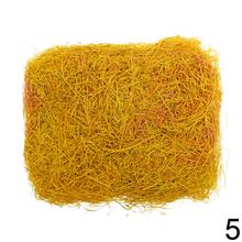 Drevitá vlna v rôznych farbách.