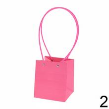 Taška na kvety v mix farbách s dlhými rúčkami.