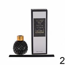 Difuzér Glamours 100ml s elegantným dizajnom.