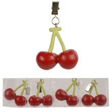 Závažie z polyr. na štipci v tvare čerešní.