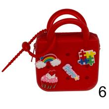 Kabelka s príveskom, so zipsom, 9x12cm