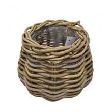 Kôš kubu ratan sivý s priemerom 23 cm a výškou 24 cm.