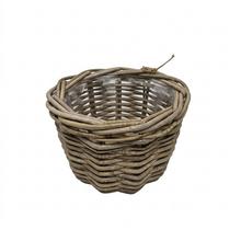 Sivý ratanový kôš s priemerom 27 cm a výškou 20 cm.