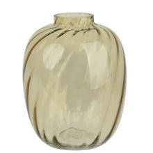 Sklenená váza s elegantným dizajnom.