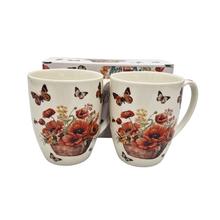 Sada dvoch šálok s kvetinovým motívom makov.