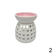 Aromalampa s výrezmi srdiečok, biela porcelánová.