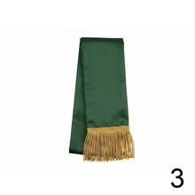 Farebná látková stuha s franjou v modrej, bielej a zelenej farbe.