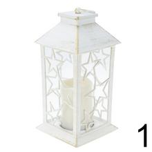 Biely LED lampáš so sviečkou a hviezdičkami.