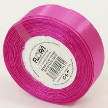 Satenová stuha v cyklamenovej farbe s šírkou 20 mm a dĺžkou 15 m.