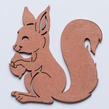Výrez veveričky v hnedej farbe, 7 cm.