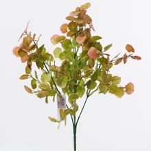 Umelý zápich s väčšími lístkami v ružových a zelených odtieňoch.