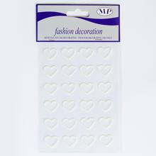 Biele lepiace srdiečka na dekoráciu, balenie 24 kusov.