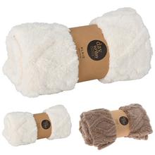 Prikrývka v dvoch farbách, 150x125 cm.