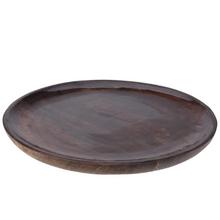 Drevený tanier z mangového dreva s priemerom 30 cm v prírodnej farbe.