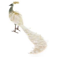 Textilná figúrka páva v bielej, zelenej a zlatej farbe.