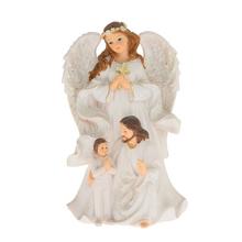 Dekorácia s anjelom, chlapcom a Ježišom.