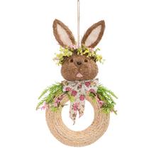 Závesný veniec s motívom zajaca a kvetmi.