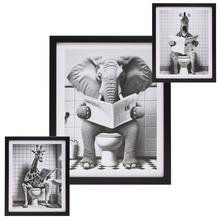 Obraz so safari motívom, zobrazuje zvieratá v komických situáciách.