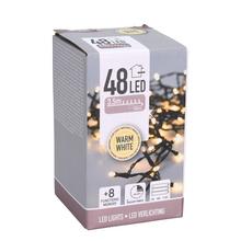 LED svetielka s 48 teplými bielymi LED diódami.
