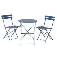 Záhradná súprava stola a stoličiek v modrej farbe.